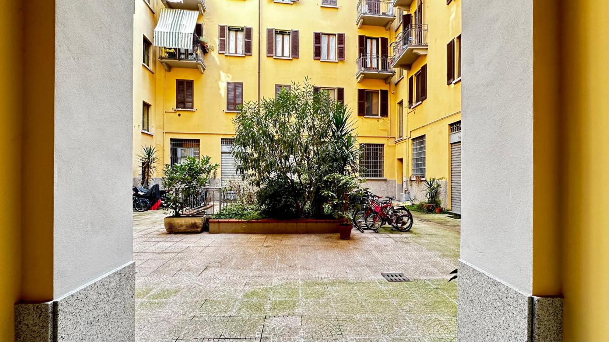 Lily Pads -Elegant Apartment- In The City Center Milánó Kültér fotó